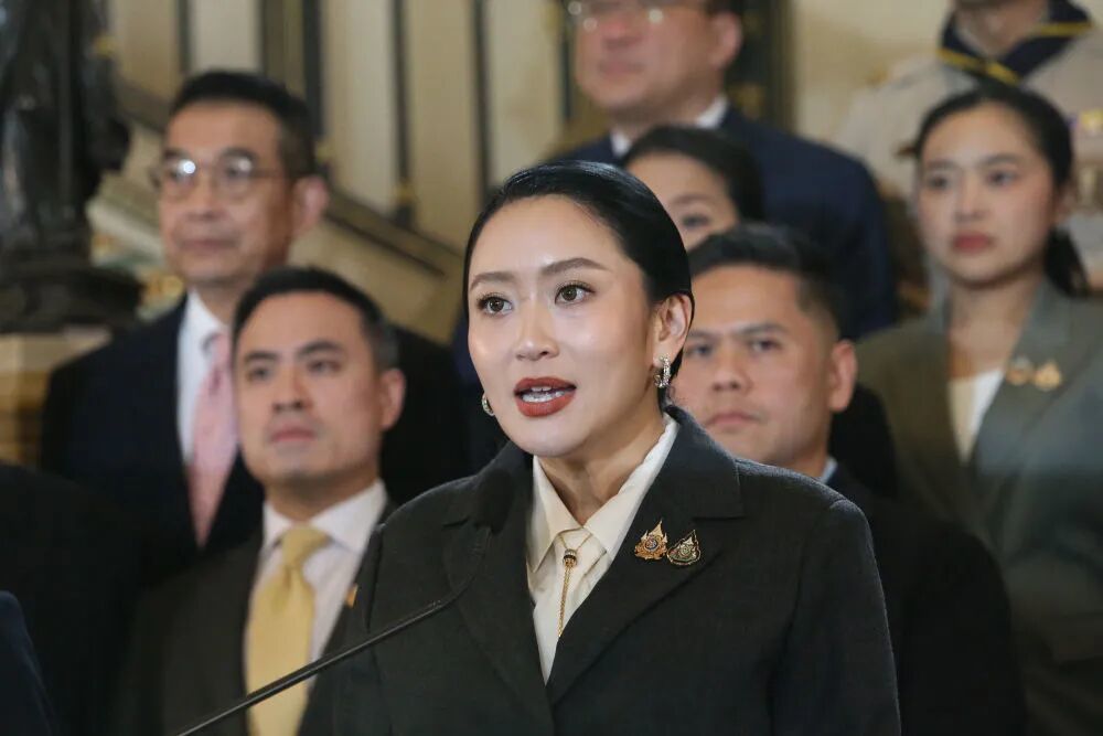 佩通坦“出局”谁来接盘？泰国政坛地震会有多烈？