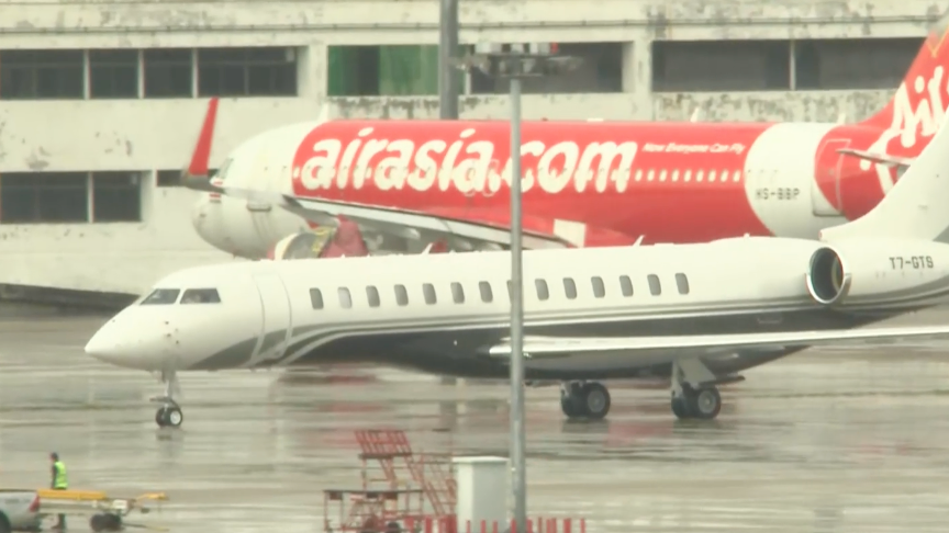 泰国前总理他信返回曼谷 将于9日听取法院裁决