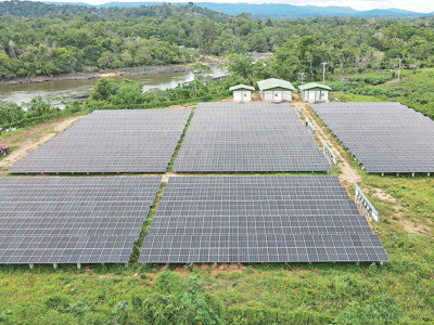 中企承建苏里南光伏项目——“我们拥有稳定电力供应的梦想变成了现实”（共创繁荣发展新时代）