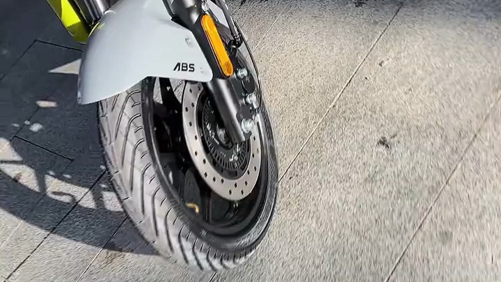 小牛电动UMAX Pro，太酷炫了