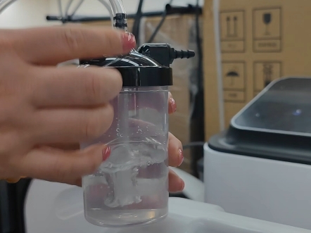 制氧机湿化瓶加什么水，您加对了么