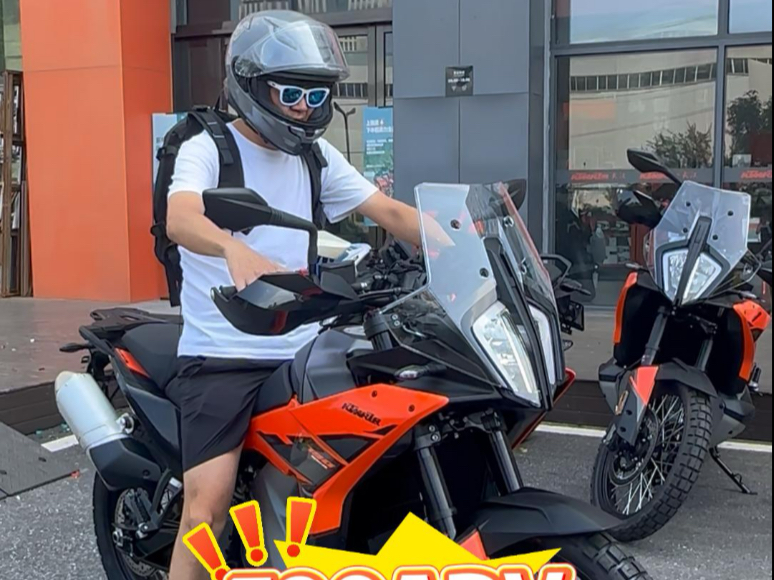 阅兵日，来一个很有纪念意义的提车仪式！