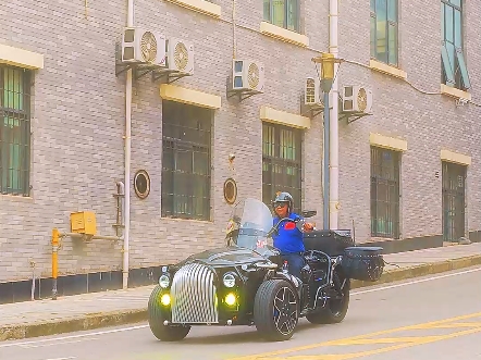 路威兰盾大摩托：前奏一响，主角团登场