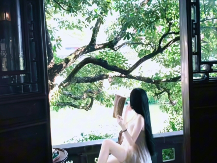 晓看天色暮看云，行也思君坐也思君