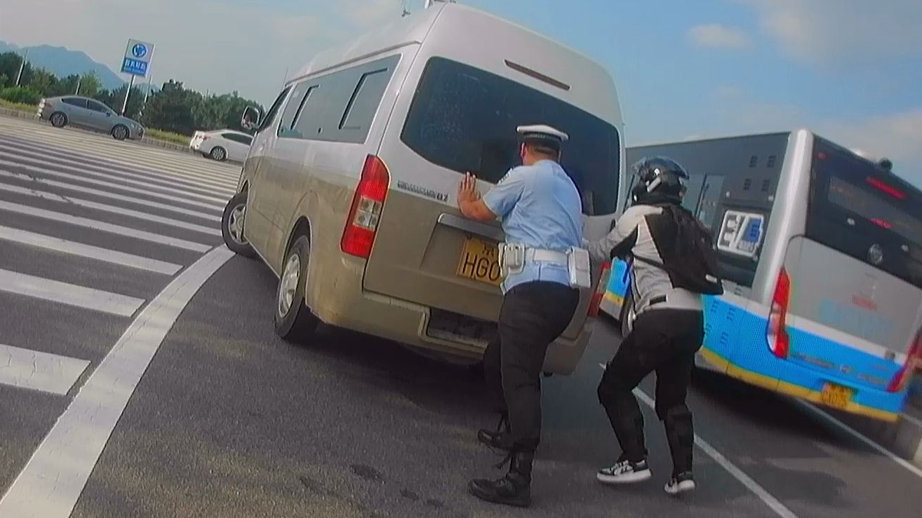 又是助人为乐的一天