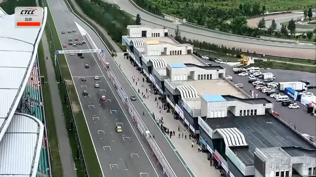 【小明哥大赛车】最新视频来袭，快来看看吧！