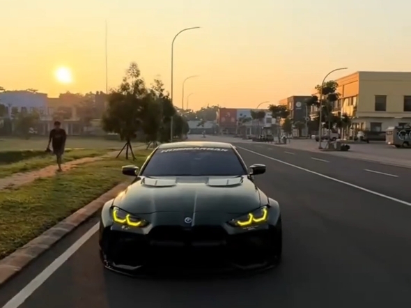 原来遗憾真的会生根，在每个失眠的夜里发芽。