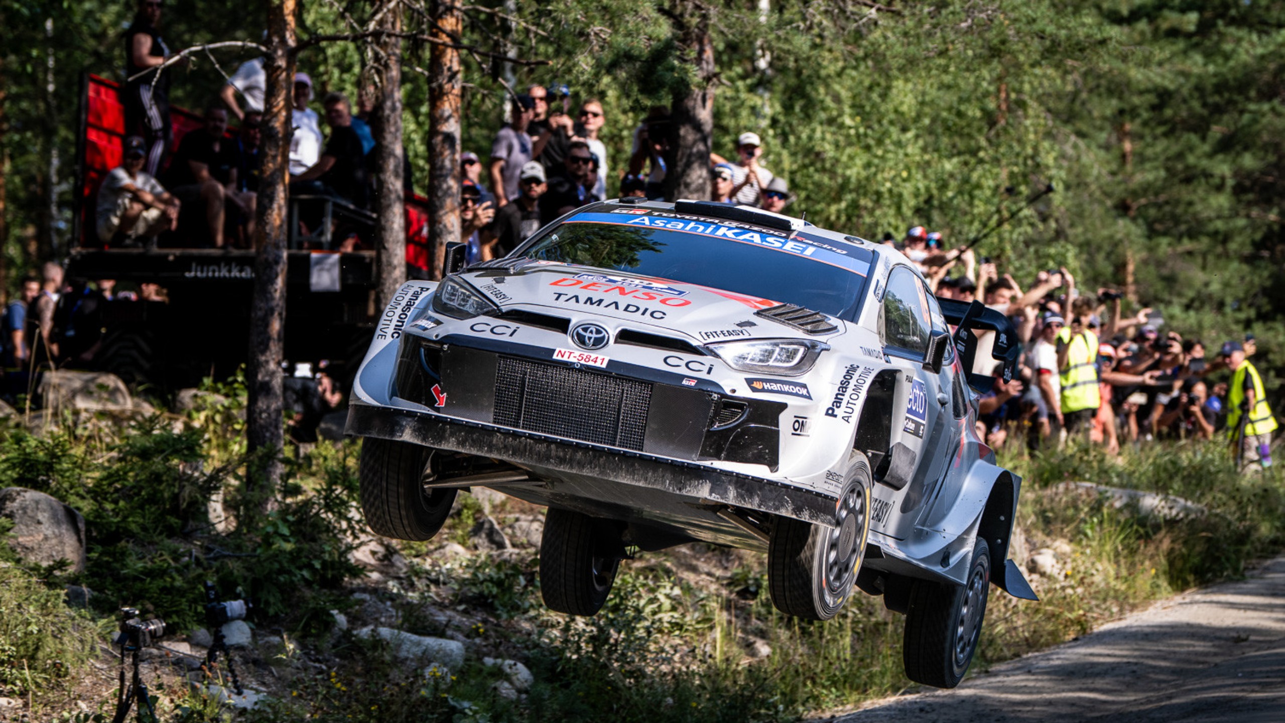 罗皇破心魔 主场首冠！ | 2025WRC芬兰拉力赛回顾