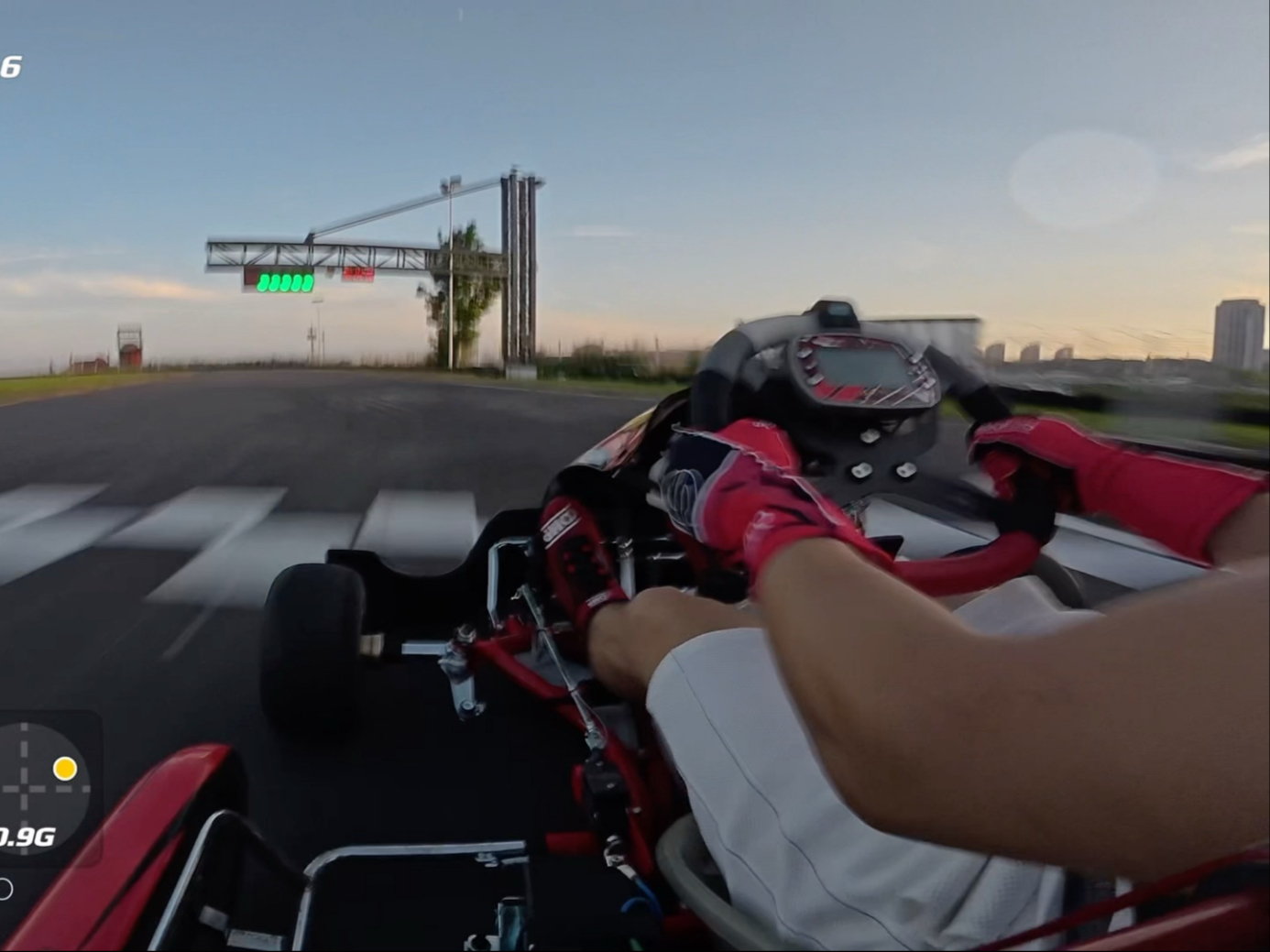 今天调了一下前轮距好开了很多，新pb36.25