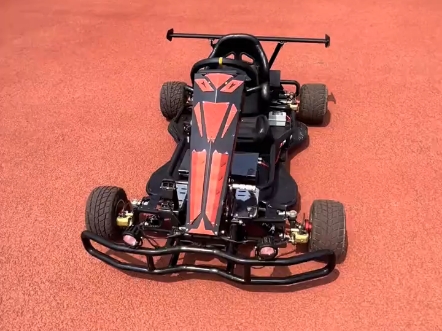 【源头卡丁车李李】最新视频已上线，快来围观！