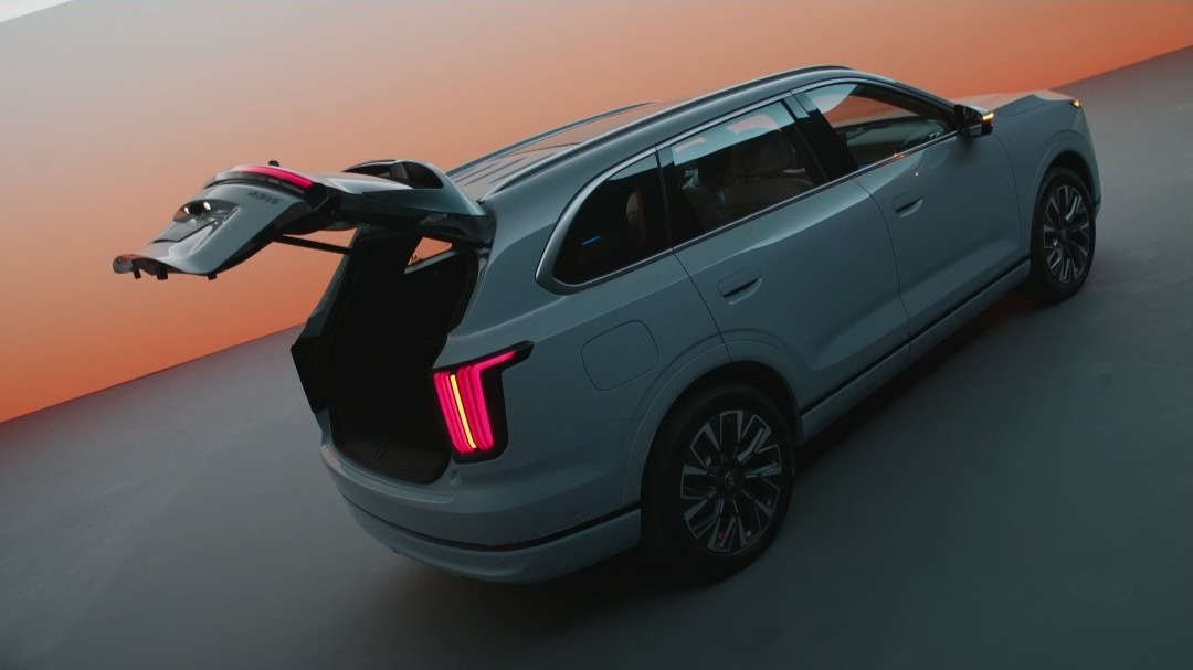 捷途山海L7 PLUS实拍图正式亮相！ 猎鹰500辅助驾驶+城市记忆领