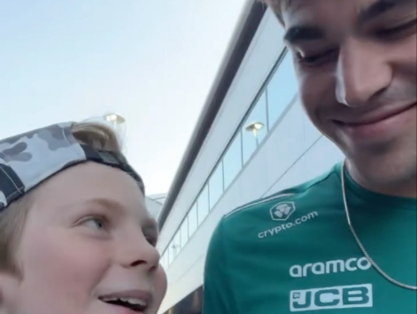 很爱哄小孩开心的獭