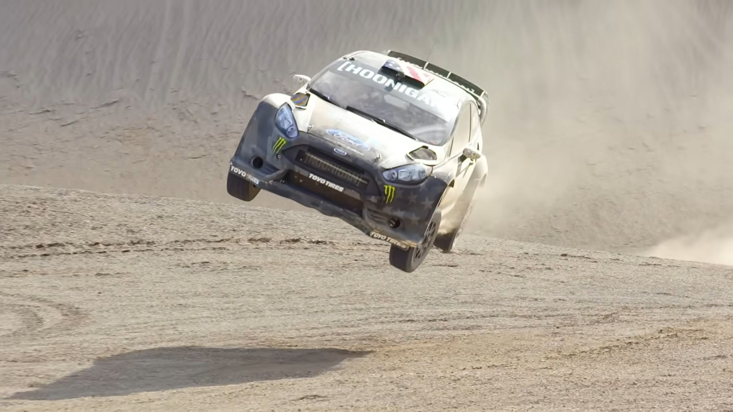 泪目！砖叔遗作沙漠狂飙▶TERRAKHANA加长版丨美式暴力美学，每一