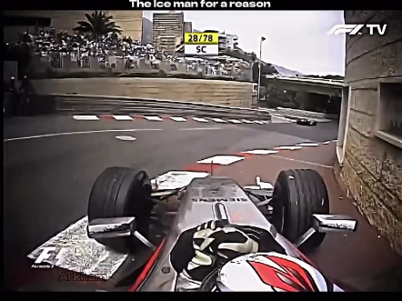 想当年的摩纳哥站大奖赛冰人莱科宁，别人退赛直接会休息区，他退