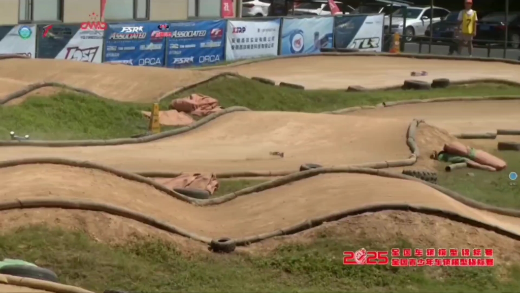 2025全国车辆模型锦标赛1/10电越决赛，冠军孙然精彩超越，展现超