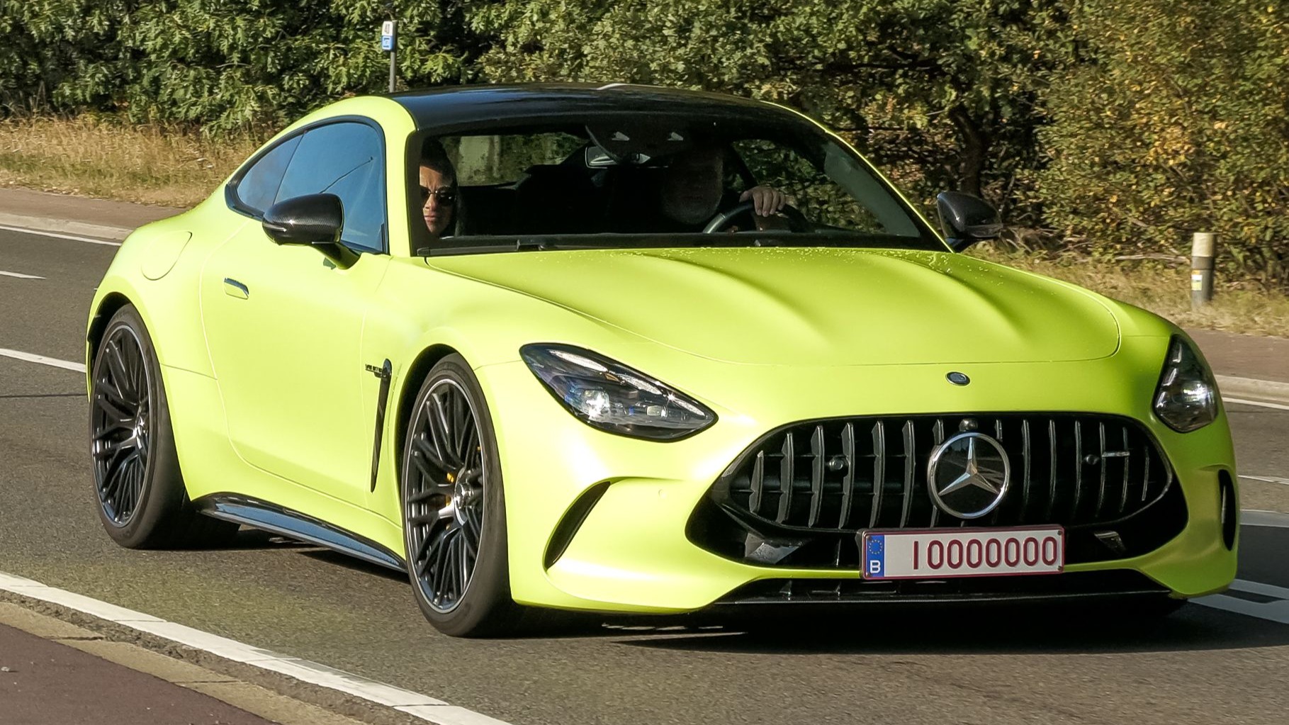 即將離開汽車聚會的超級跑車－Huracan Tecnica、992 GT3 RS、8