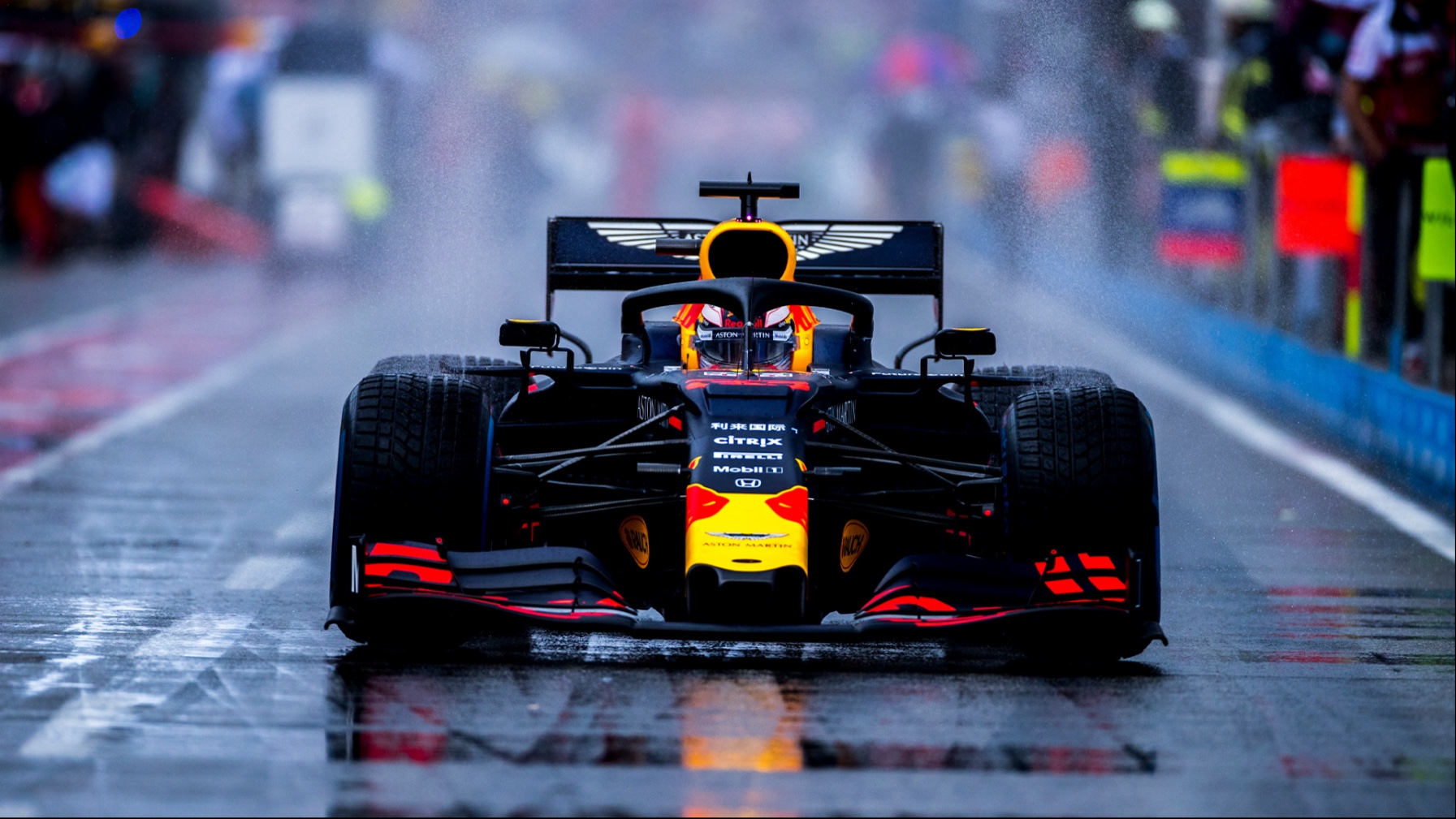 重温维斯塔潘的封神时刻：2024巴西圣保罗雨战！