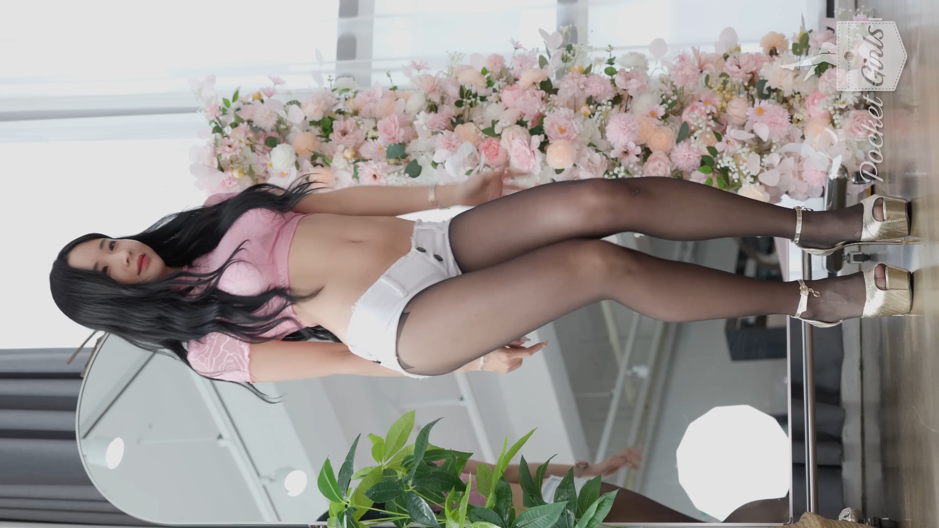 韩国模特Model Jihee（智熙）黑丝短裤夏日穿搭分享