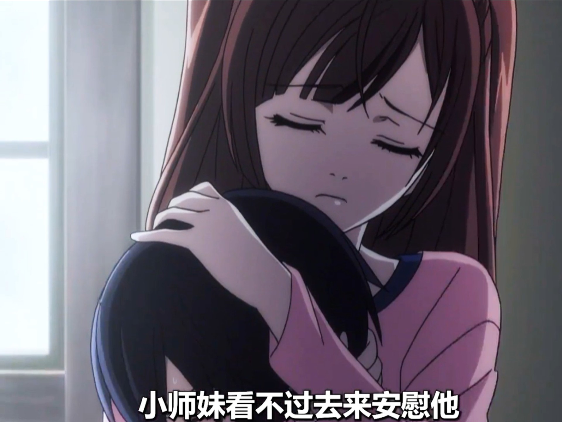 怀孕18年的女人吊死在树上，却生出了一个带刀的婴儿