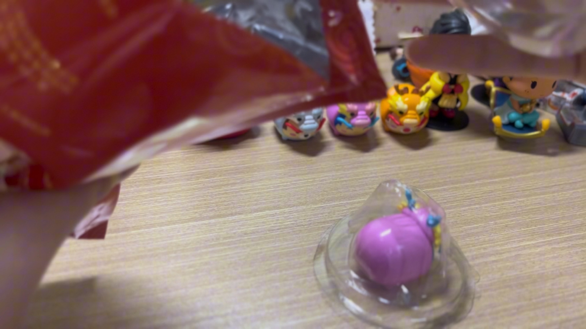 今天我们来拆龙宝宝long～