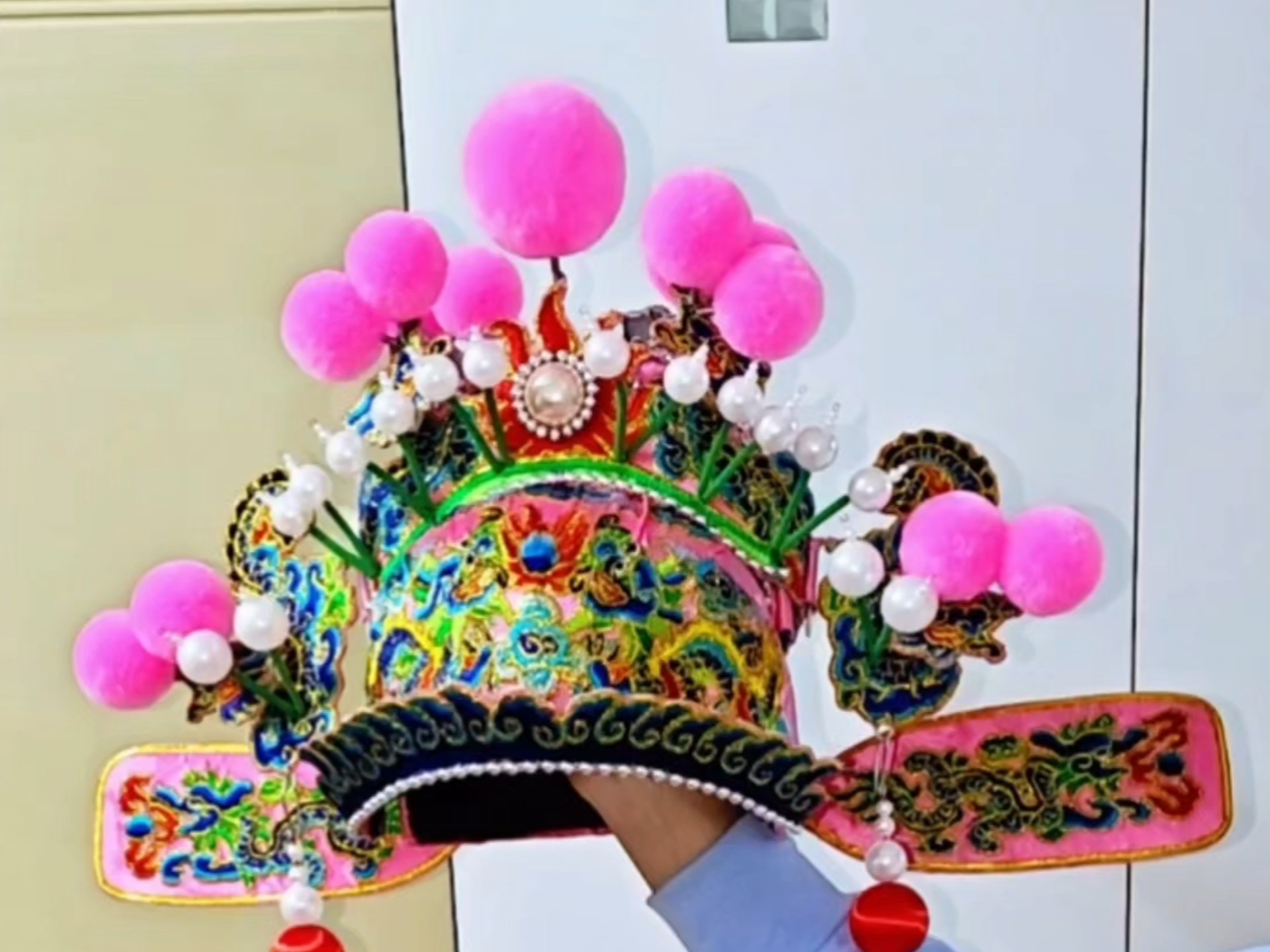 绣花纱帽与驸马圈（戏帽）