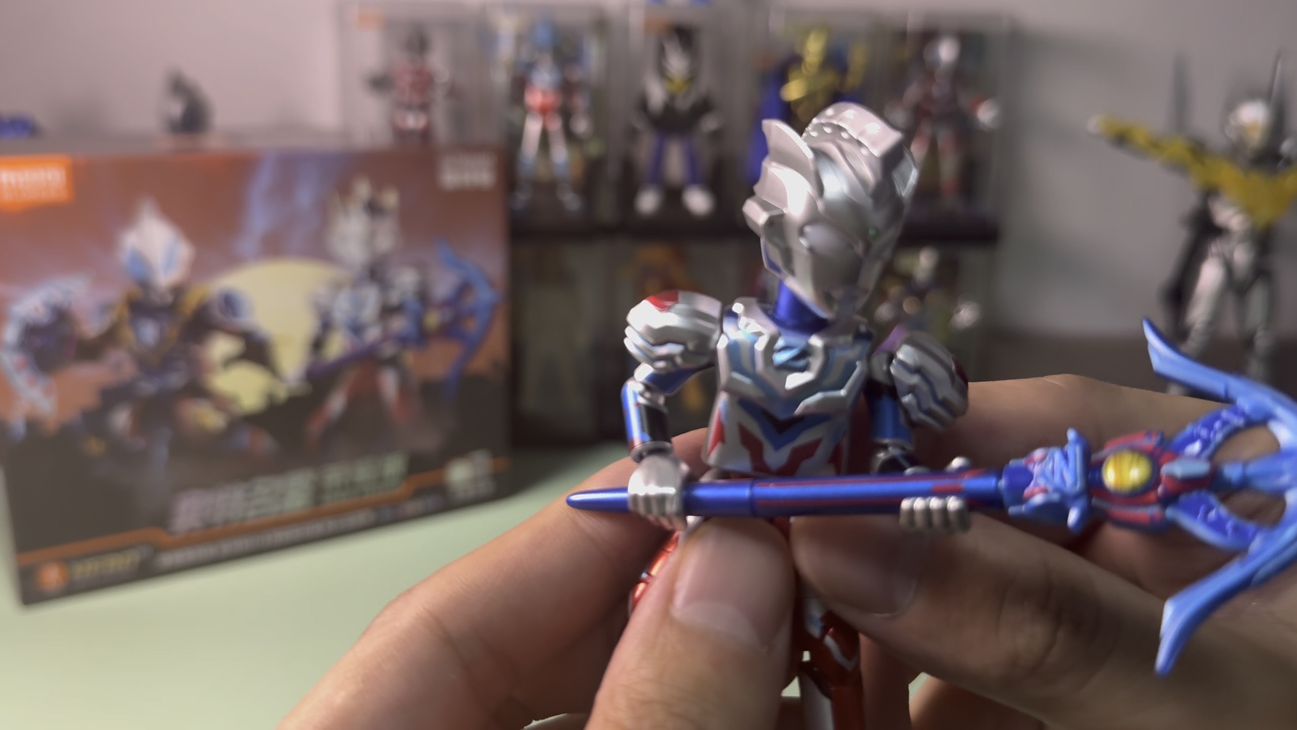 169的布鲁可奥特曼荣耀7到底值不值得入手呢？