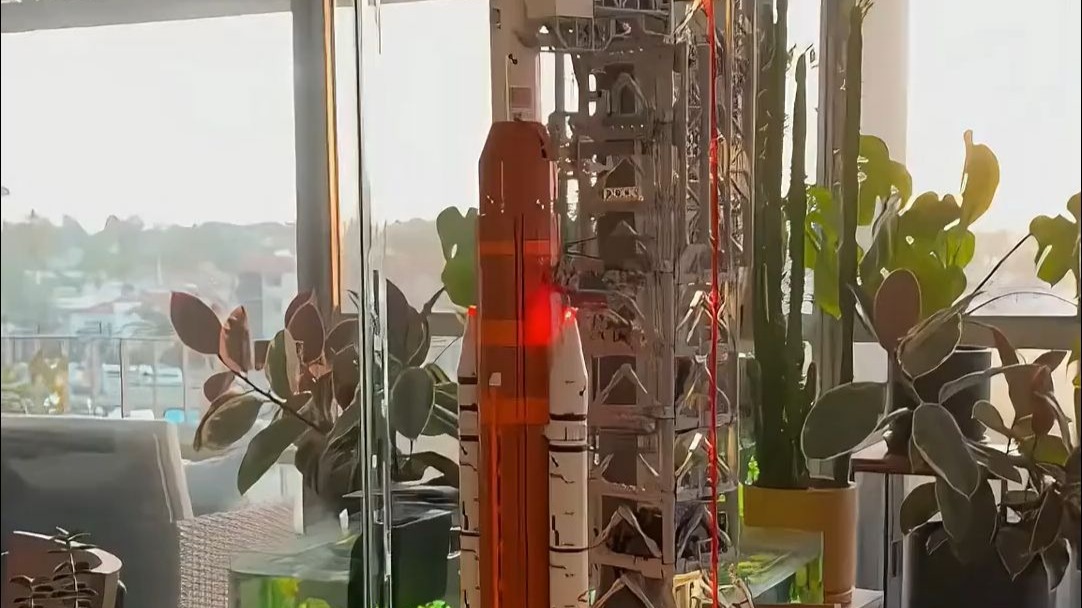 一镜到底体验乐高火箭的全程发射过程
