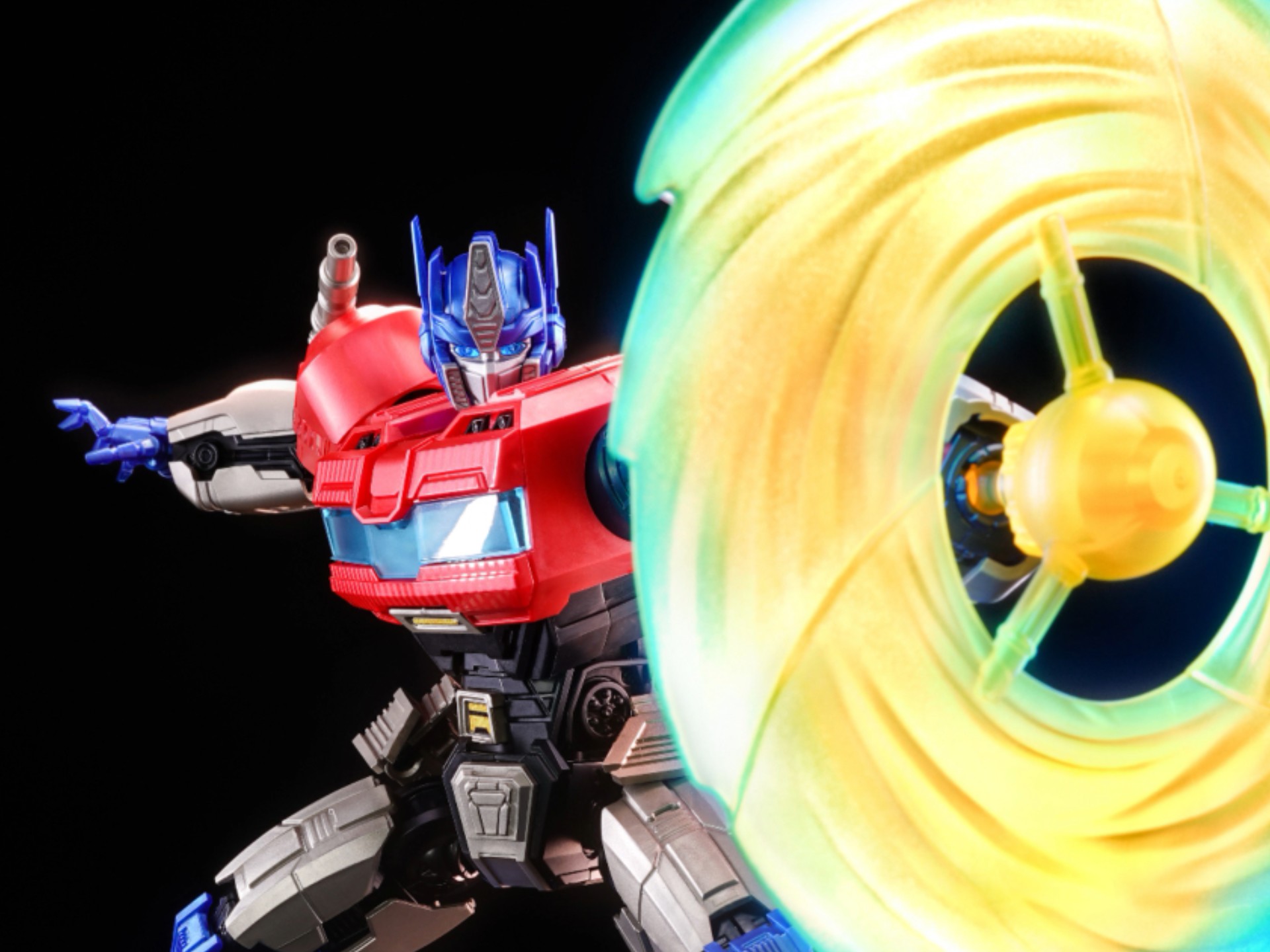 是的擎天柱也得服美役 牢布家史上最好玩传奇版 变形金刚起源