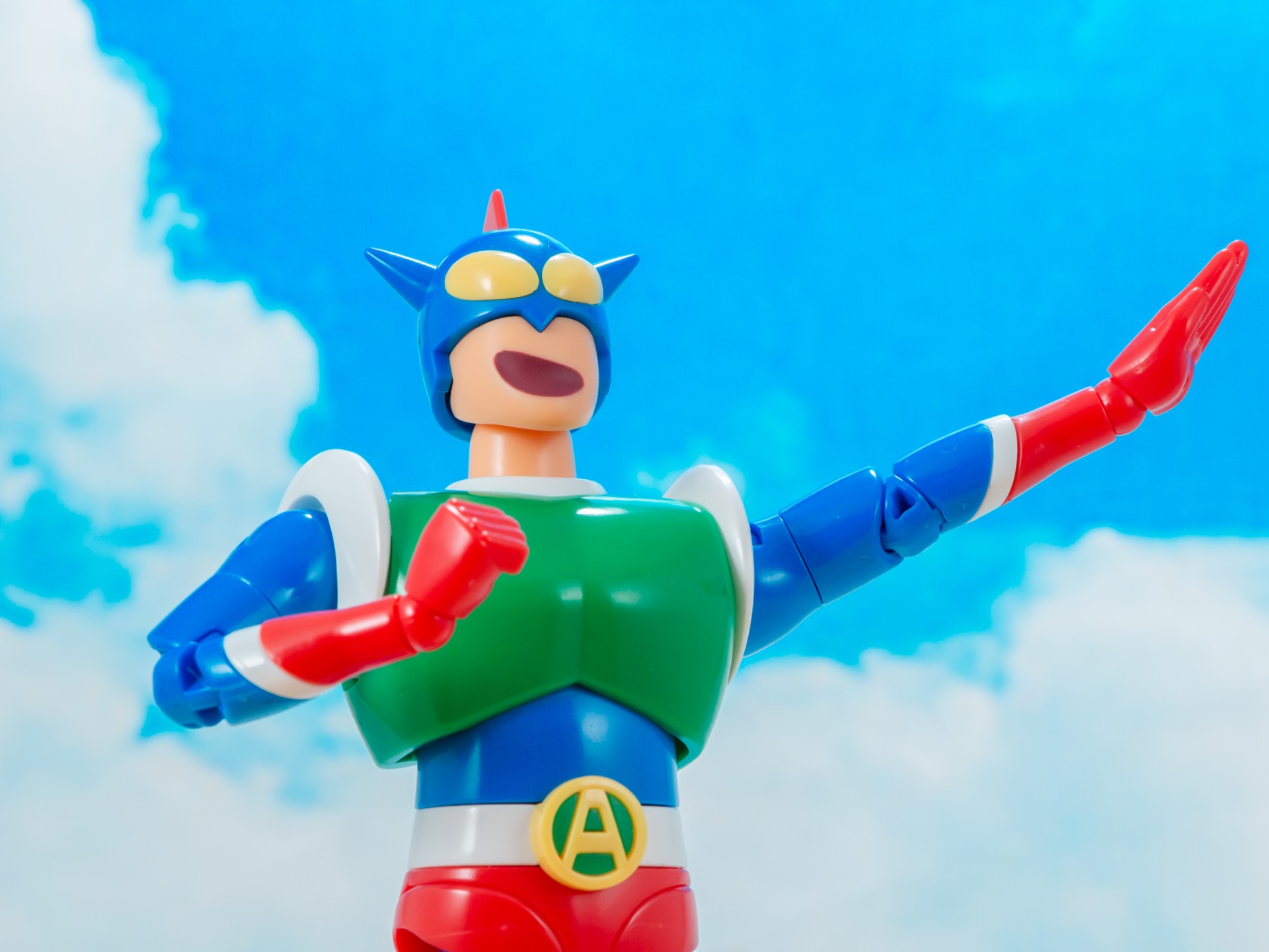 万代 蜡笔小新 动感超人 食玩