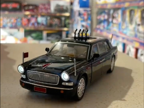 合金车模红旗阅兵车