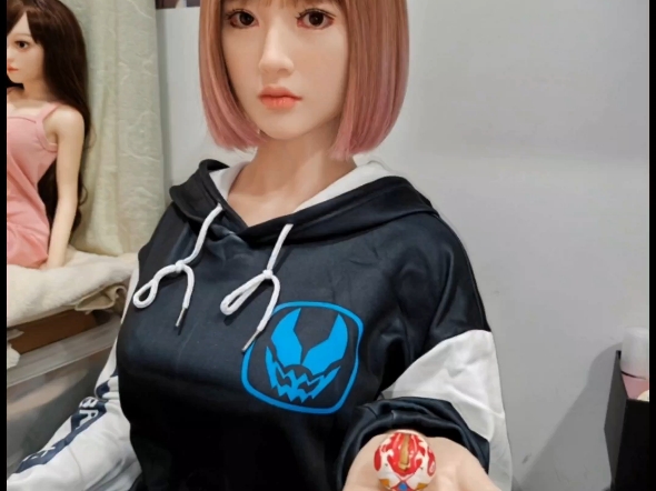 硅胶娃娃“活”过来啦