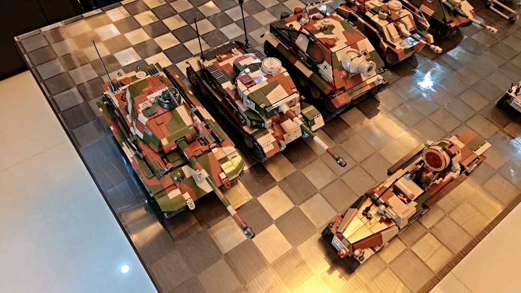 迷彩军团+指挥型251＋发动机大修