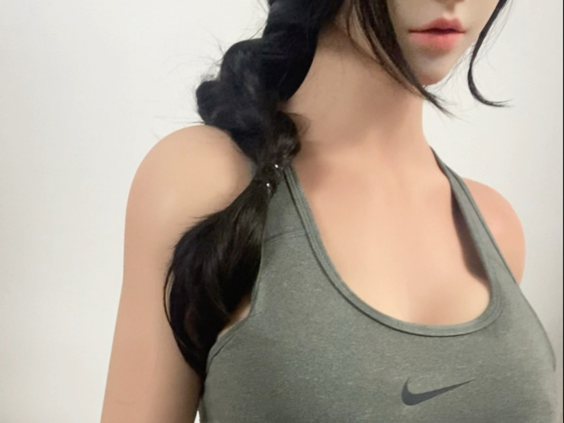 这个等身手办，也想调休去跑马拉松