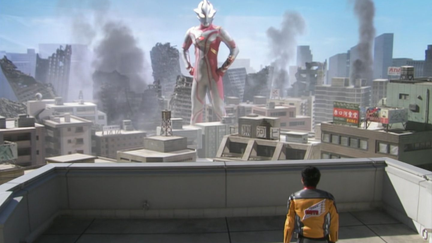 小梦受奥父之托来到地球历练，不保护建筑被相原龙一顿臭骂！