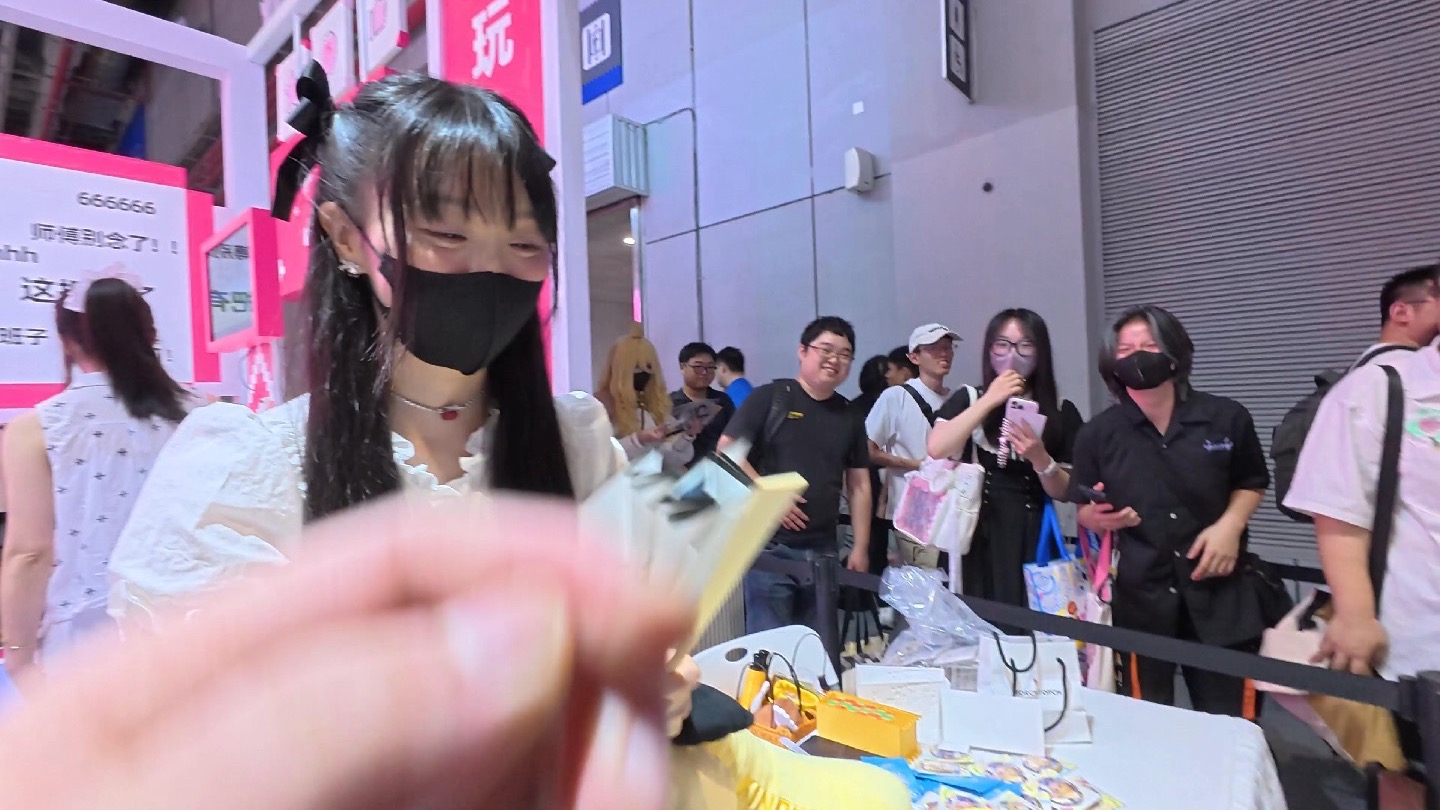 【4K】第一视角 和小肉包第一次见面