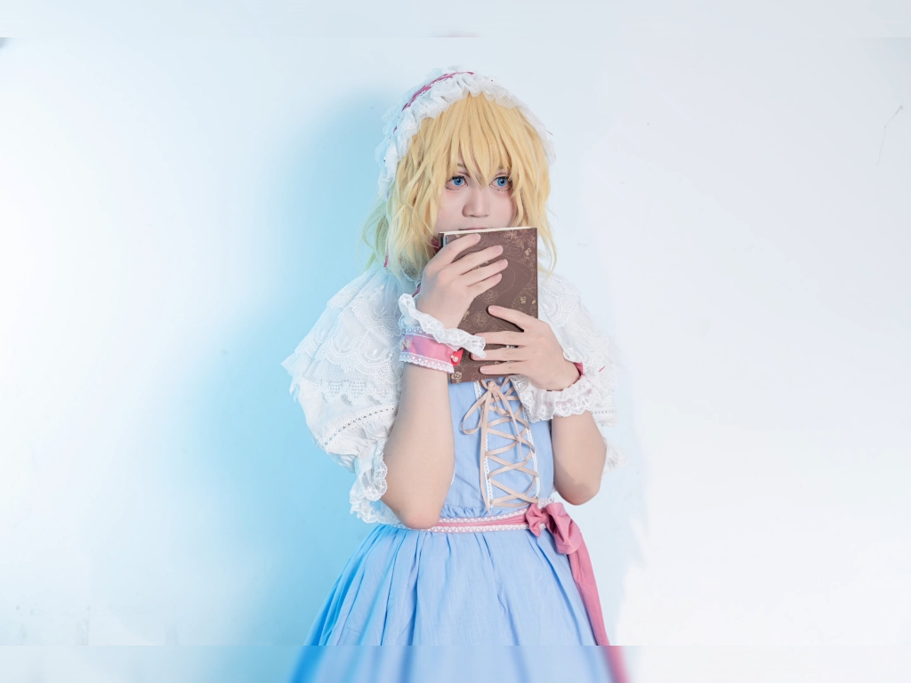 人偶师，爱丽丝玛格特罗伊德