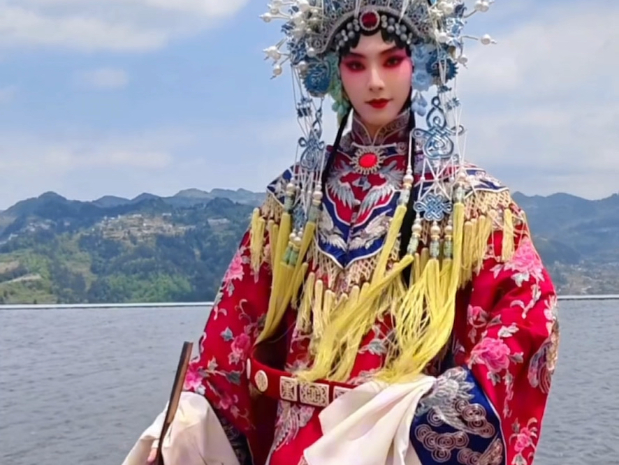 【郭雨昂】咱们的大青衣《左岸有约》9月见