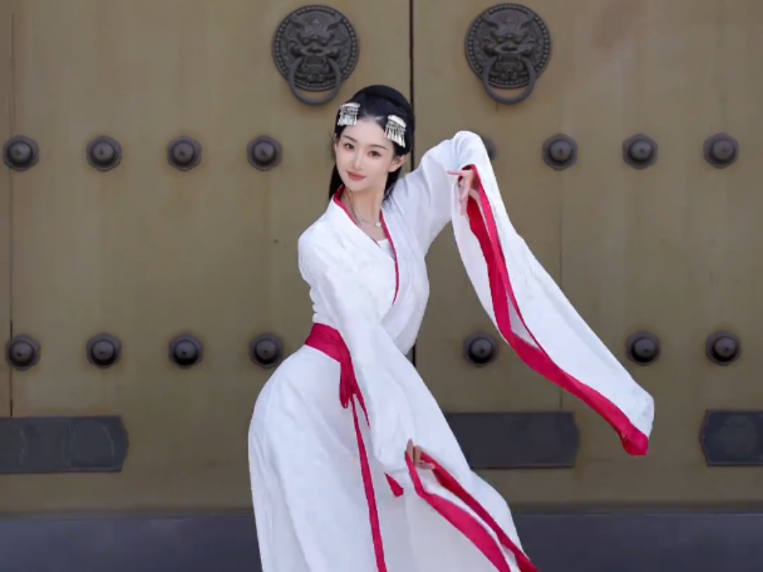 长冬有尽 枯木簪春