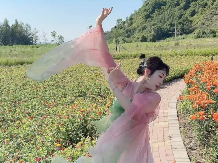 我不管，我最美。#感受大自然 #古风舞蹈 #转场