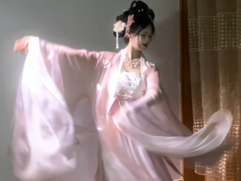 你听，是星星坠入银河的声音～｜绝美舞蹈翻跳《春夜》｜这编舞太美了