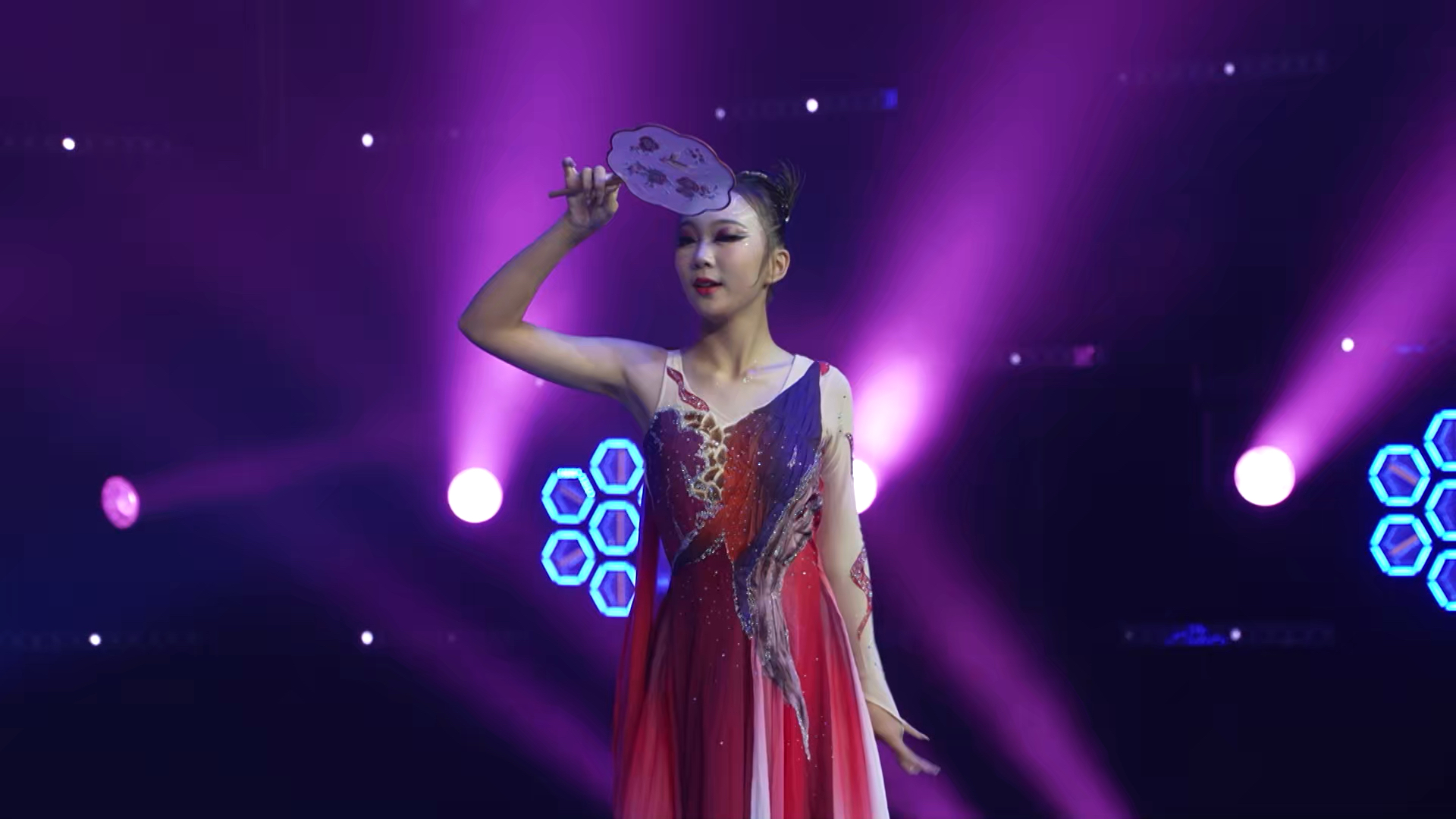 银光舞蹈《忆红妆》王妙然