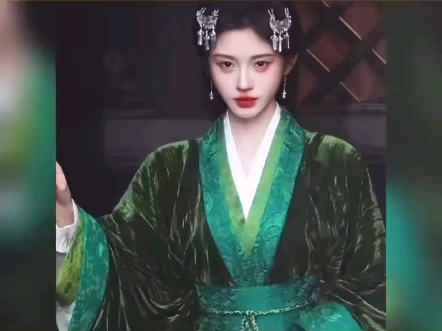 网友们，当被鞠婧祎骂了我也很开心。