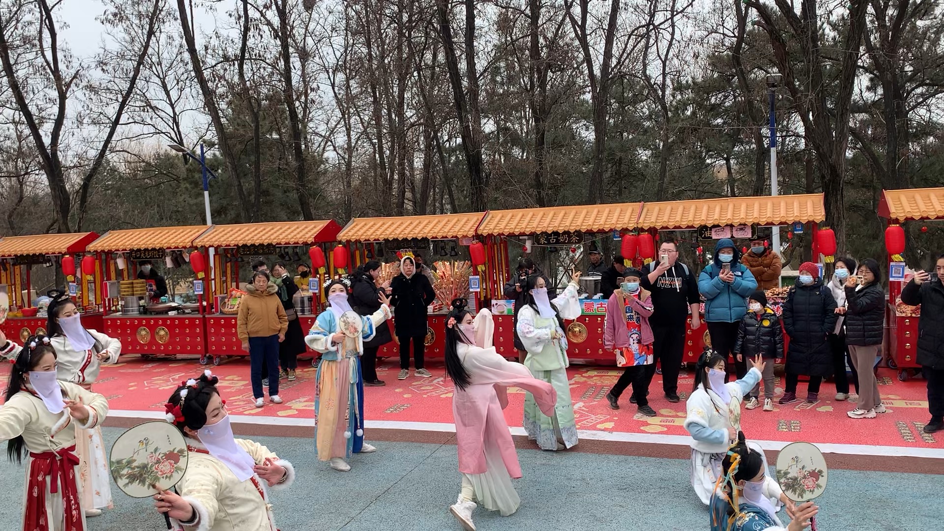 青龙湖公园庙会舞蹈表演2024.02.14（5）