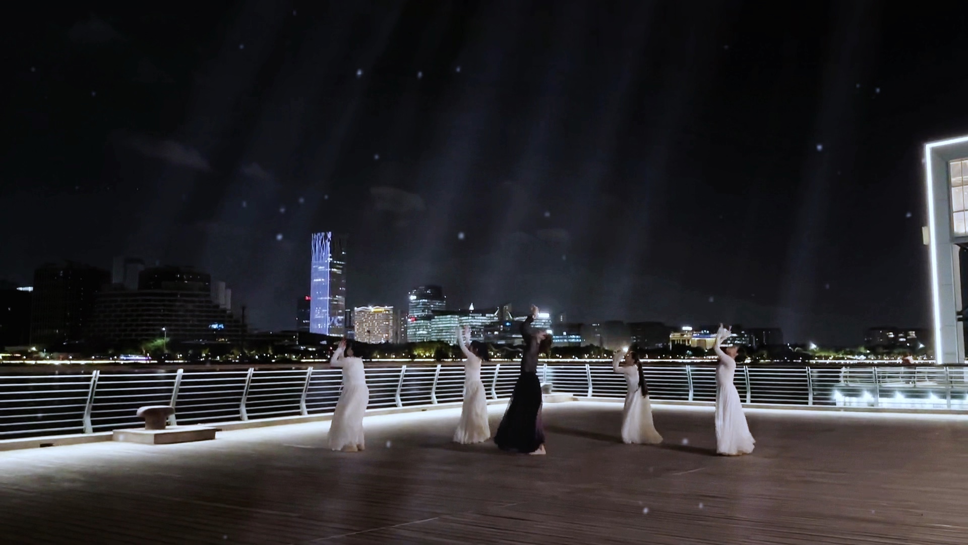 夜景拍摄千千阙歌