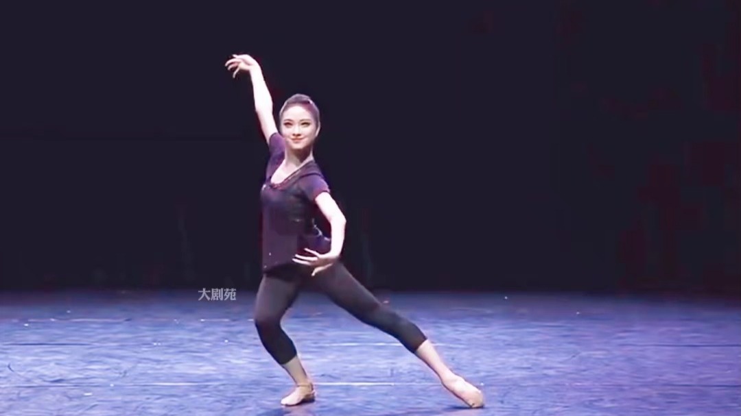 “柔美又有劲，身体控制力太强了”