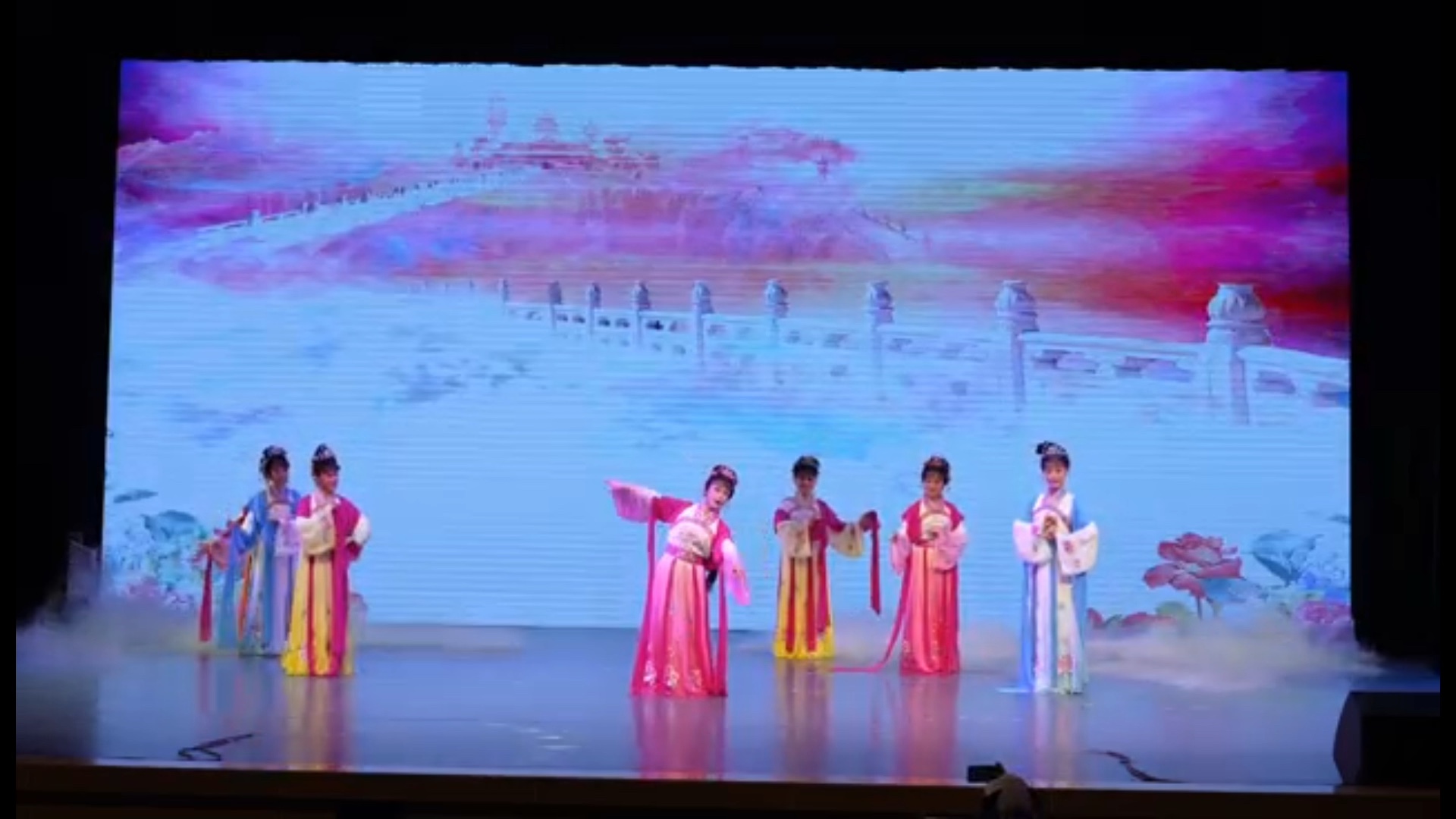 【群群0922】最新视频已上线，快来围观！