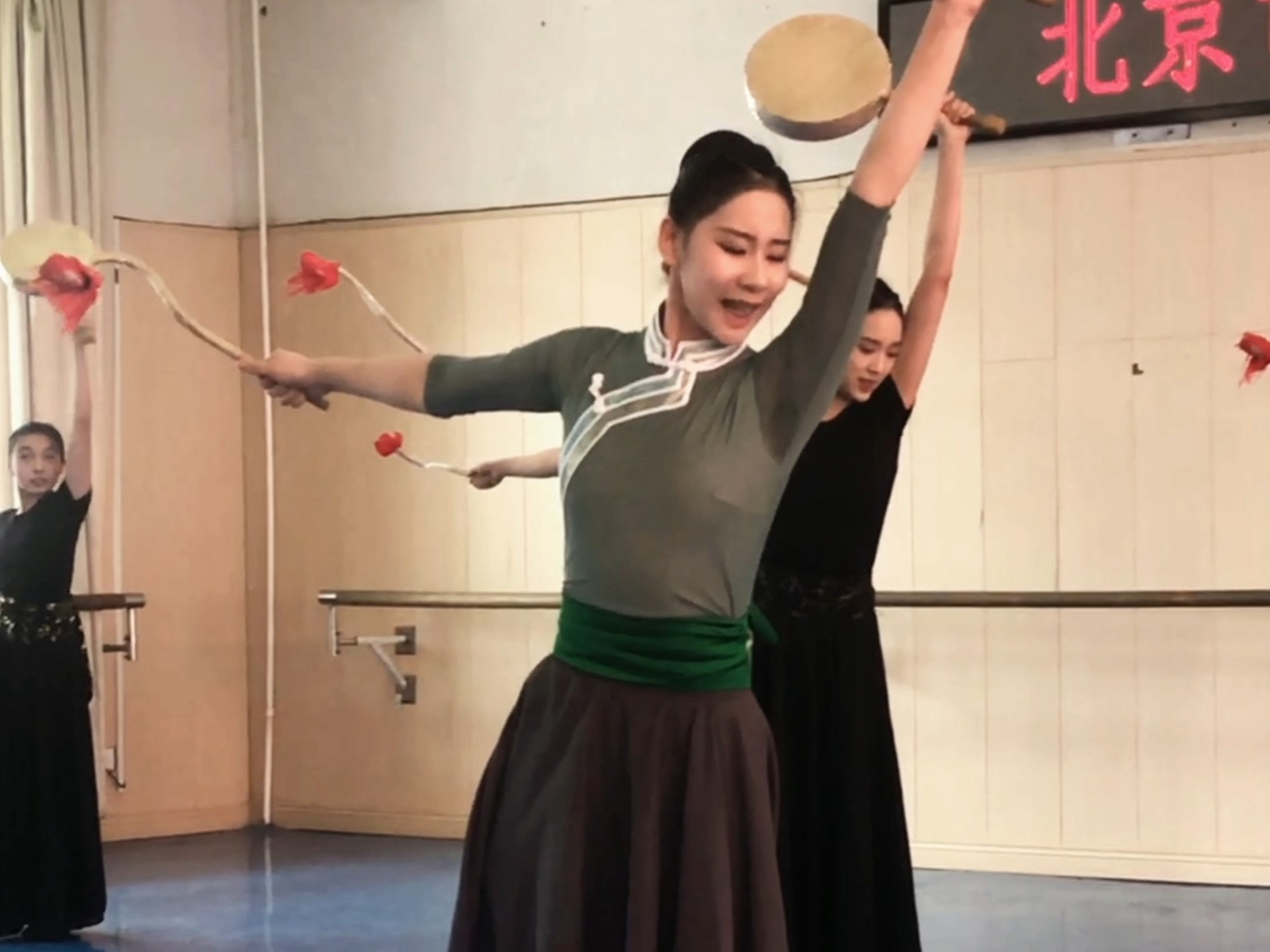 北音舞晓艺老师舞蹈教学成果展示！藏族热巴鼓表演性组合片段