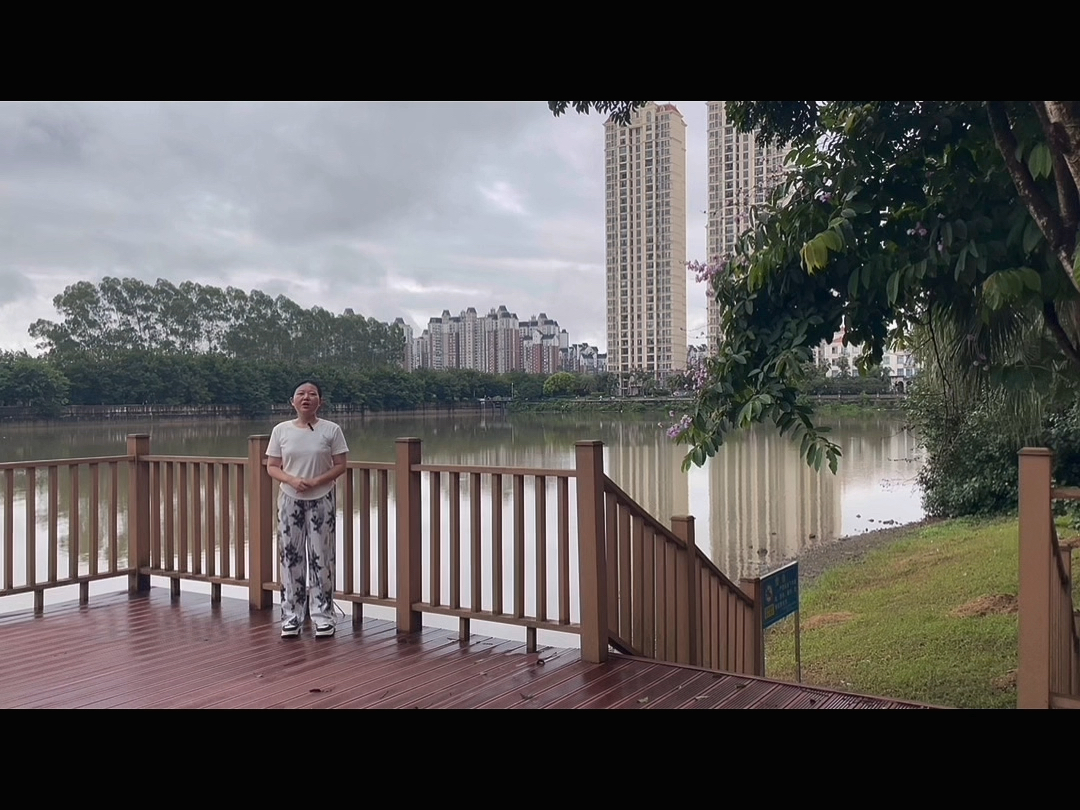 #Sally‘s China Stroll#Sally漫游中国#用英文介绍自己住的