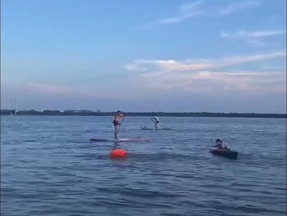 这个角度拍的真的绝[哭惹R]，我已关注你✓，要回关我呀！