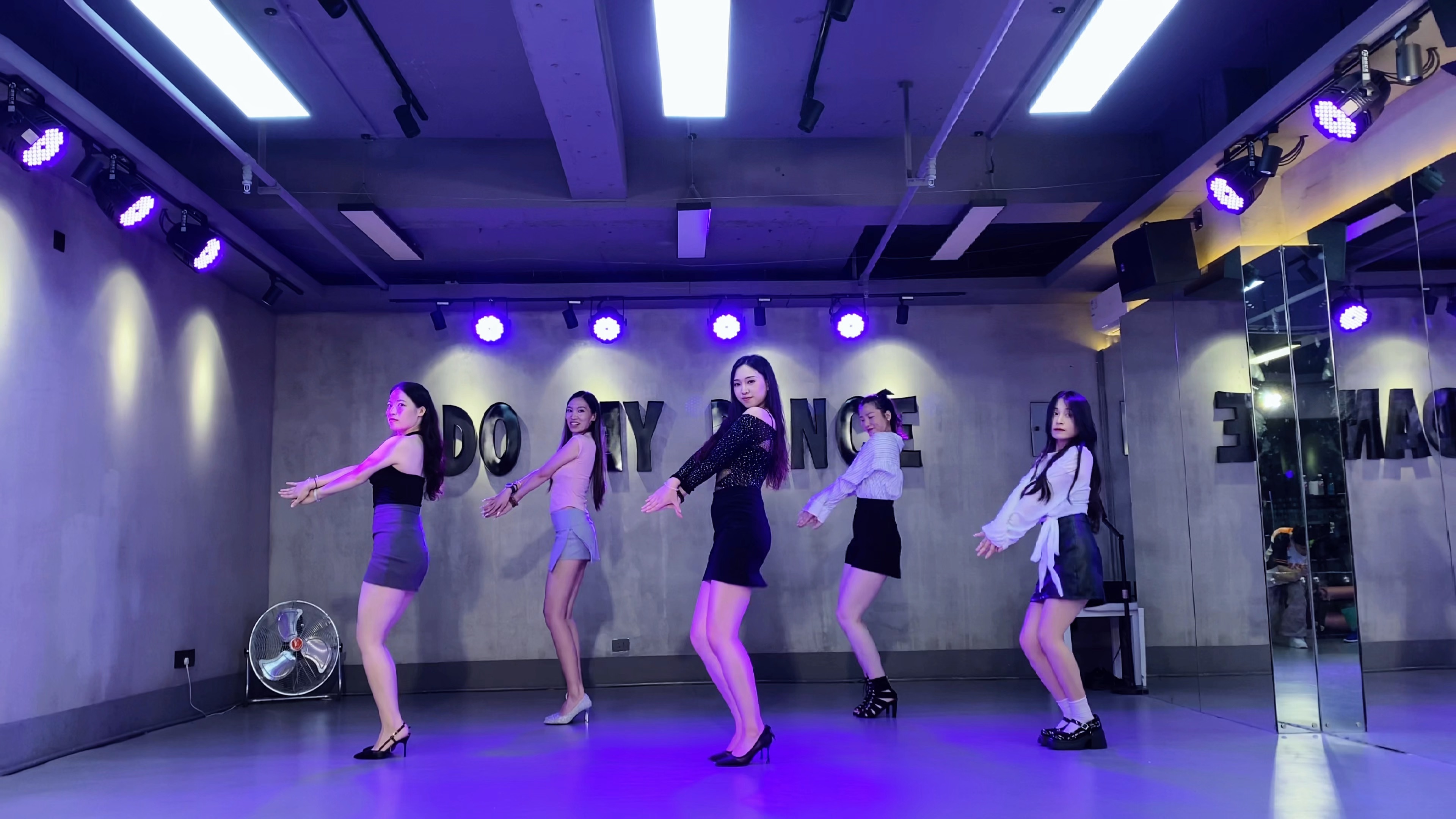 夏天就是要跳《短裙》！！！#短裙#AOA#Kpop#壹间舞房·青秀店